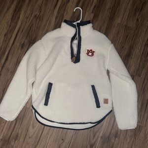 Auburn pullover